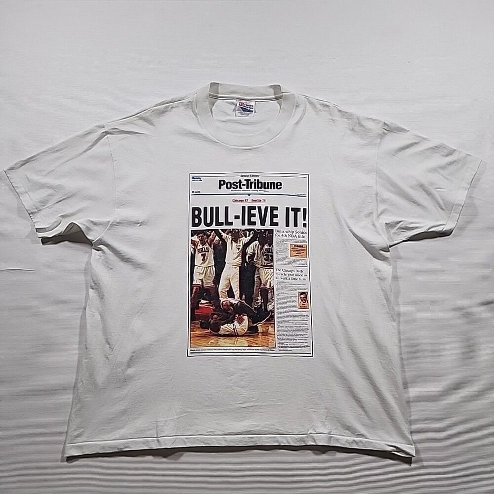 Vintage Hanes T-shirt XL 1996 Newspaper Front Page Chicago Bulls 4th NBA Title